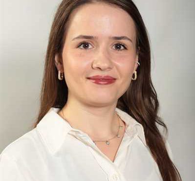 (Con) Vanessa Conrad